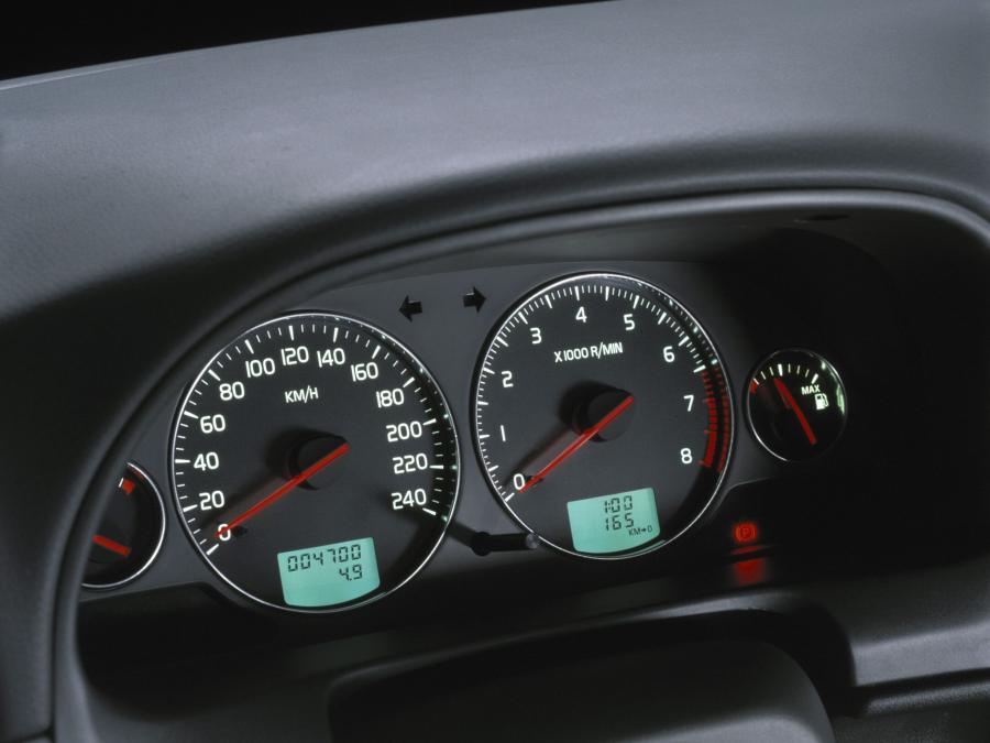  Volvo S40 Limited Sport Edition 2003 года  (фото 2 из 4)